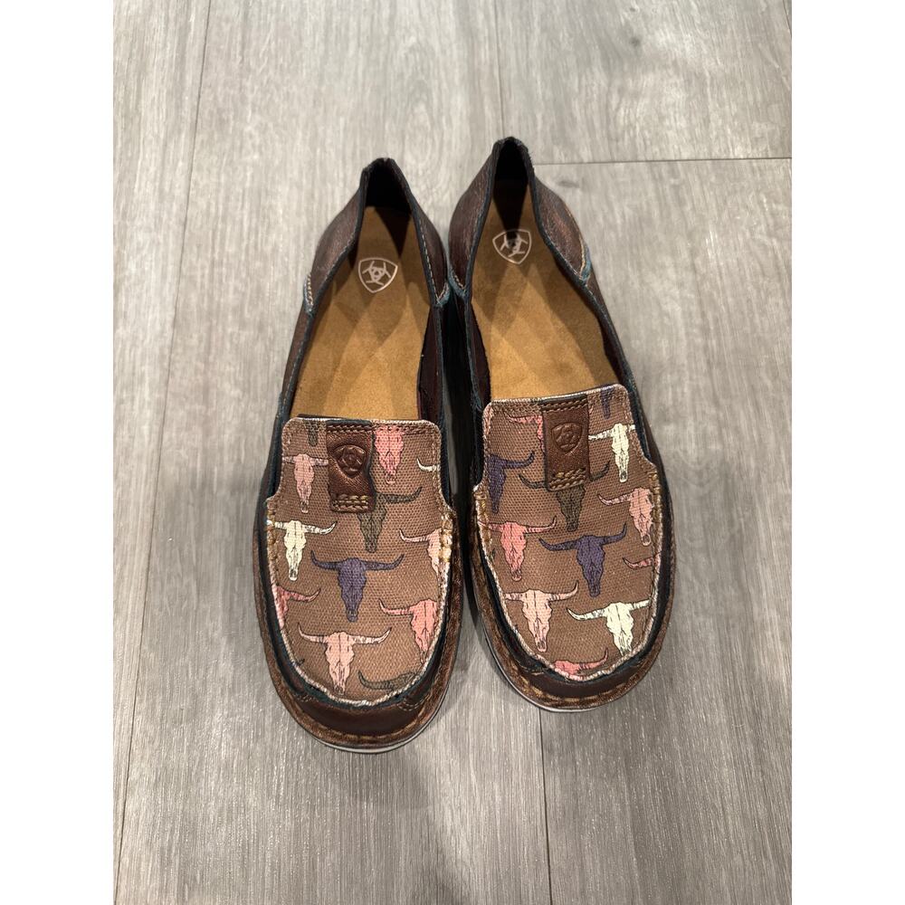 Ariat Ladies Metallic Bronze & Pink Steerhead Print Cruiser Women's Size 8.5B